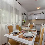 Unique Beachfront With Garden & Grill, Near *