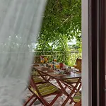Unique Beachfront With Garden & Grill, Near דירה טרוגיר